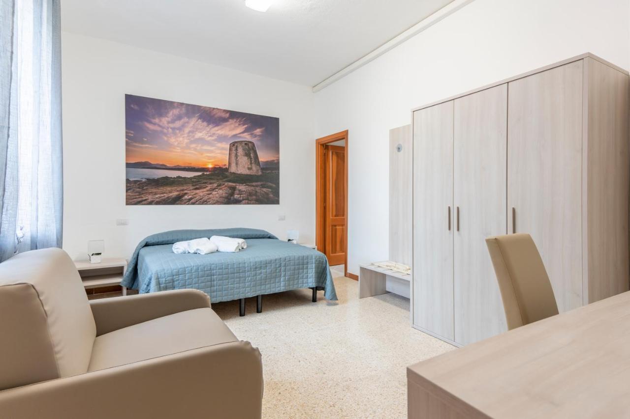 Hotel Dei Tacchi Osini ภายนอก รูปภาพ