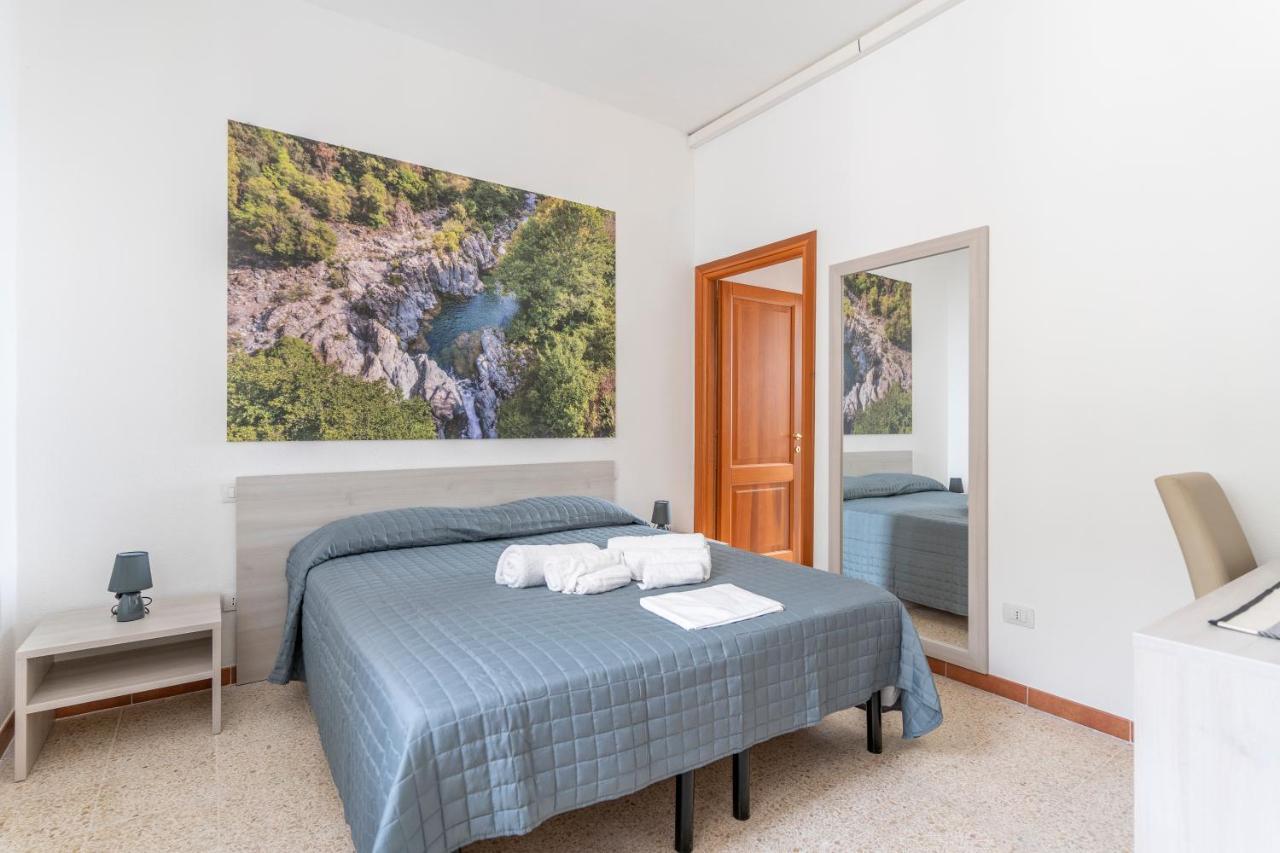 Hotel Dei Tacchi Osini ภายนอก รูปภาพ